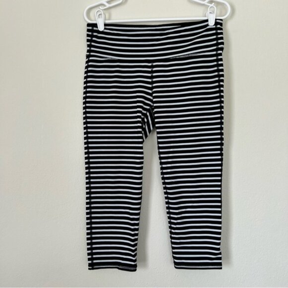 Athleta Pants - Athleta Black White Striped Women’s High Waisted Leggings Large